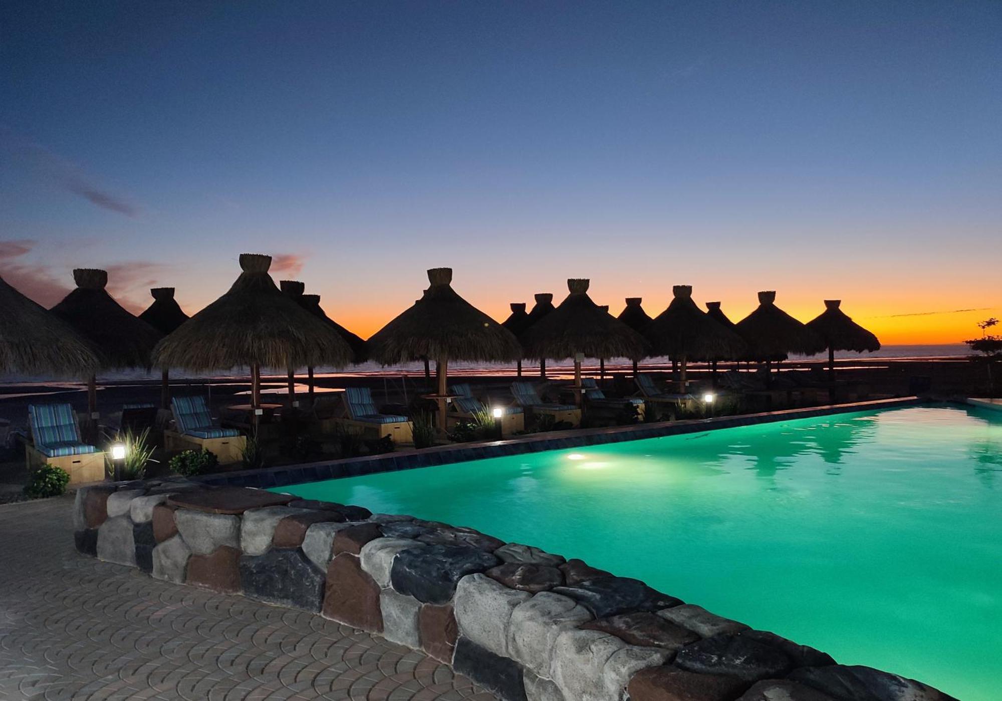Playa Azul Resort Playa Encanto Exterior foto